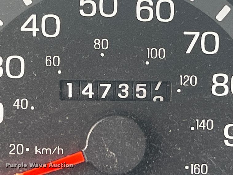 image for item HL9033 2003 Ford E350 Super Duty  ambulance