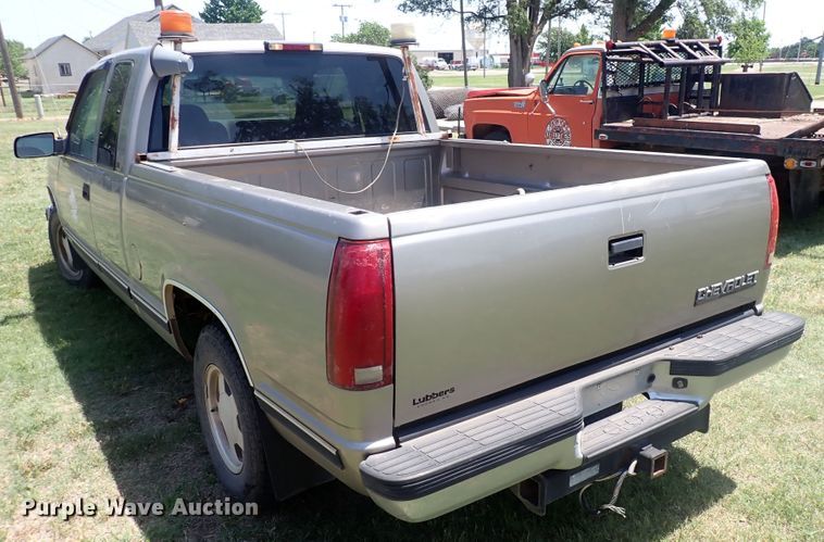 image for item HR9929 1998 Chevrolet 1500  Ext. Cab pickup truck