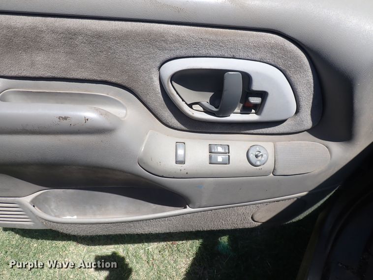 image for item HR9929 1998 Chevrolet 1500  Ext. Cab pickup truck