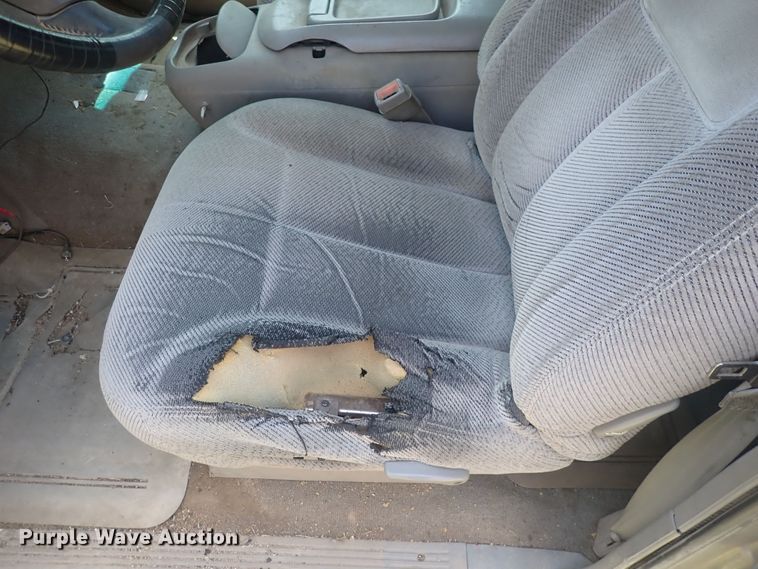 image for item HR9929 1998 Chevrolet 1500  Ext. Cab pickup truck