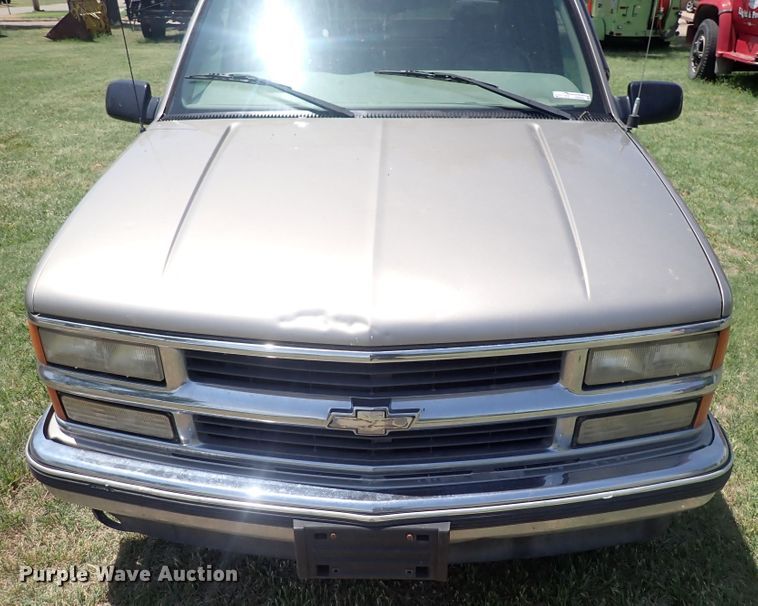 image for item HR9929 1998 Chevrolet 1500  Ext. Cab pickup truck