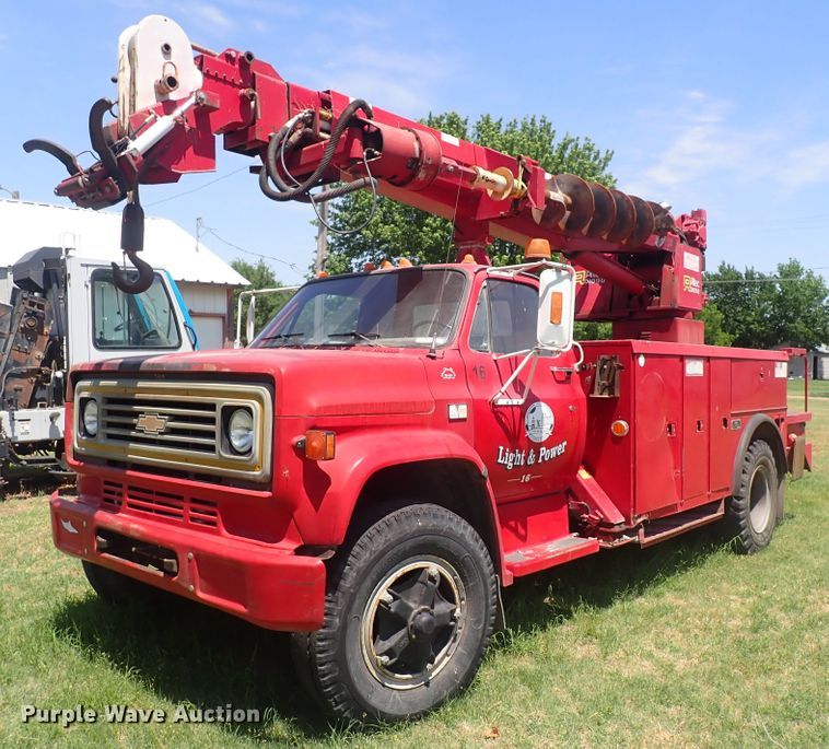 image for item HR9931 1986 Chevrolet 70  digger derrick truck