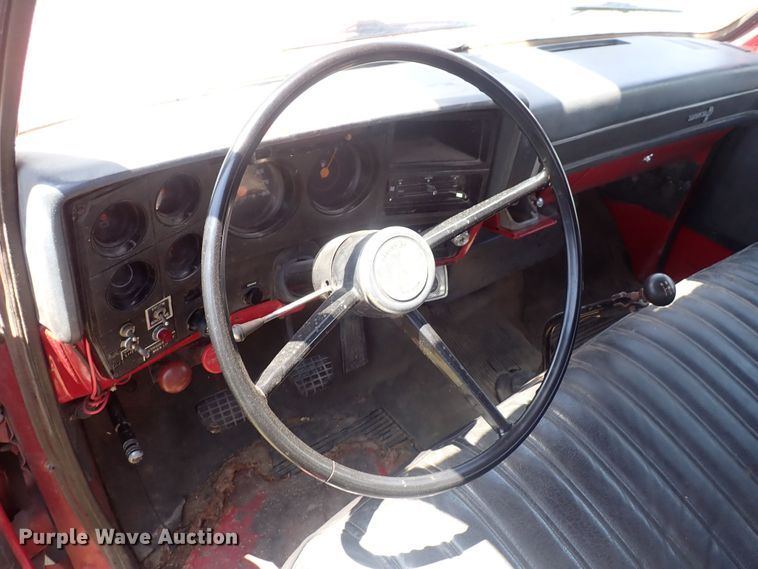 image for item HR9931 1986 Chevrolet 70  digger derrick truck