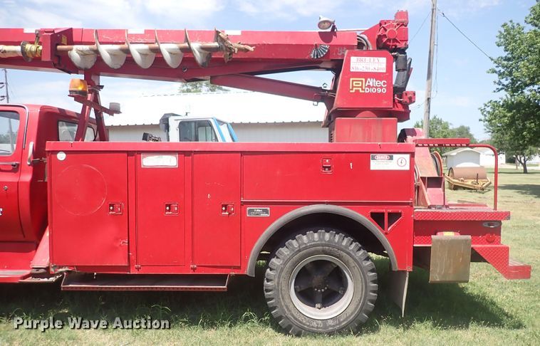 image for item HR9931 1986 Chevrolet 70  digger derrick truck