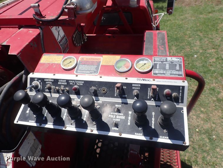 image for item HR9931 1986 Chevrolet 70  digger derrick truck