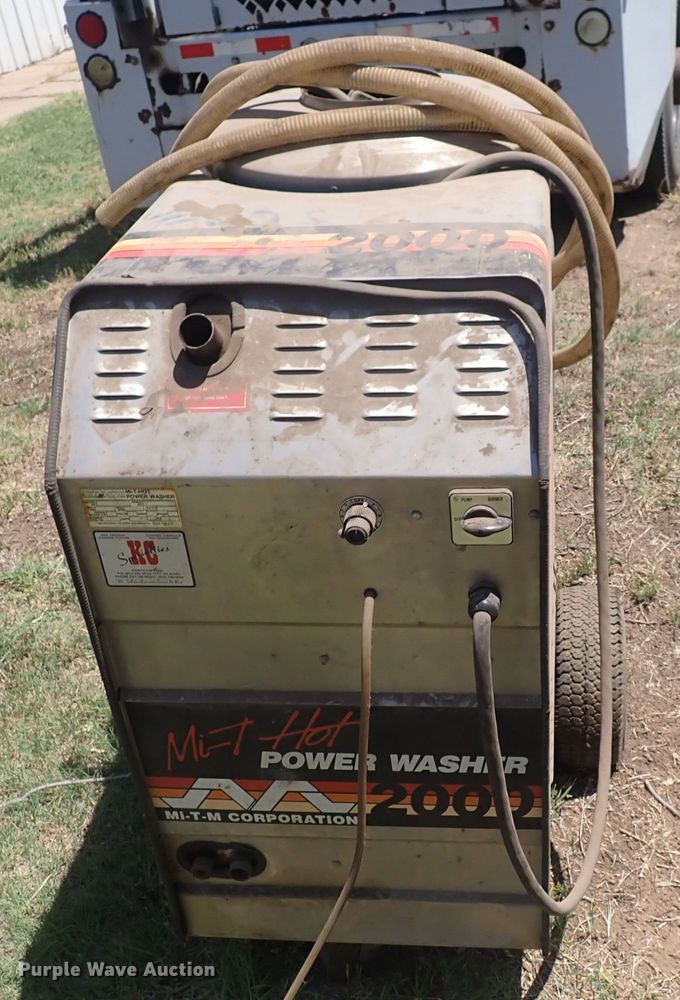 image for item HR9932 Mi-T-M AA 2000  pressure washer