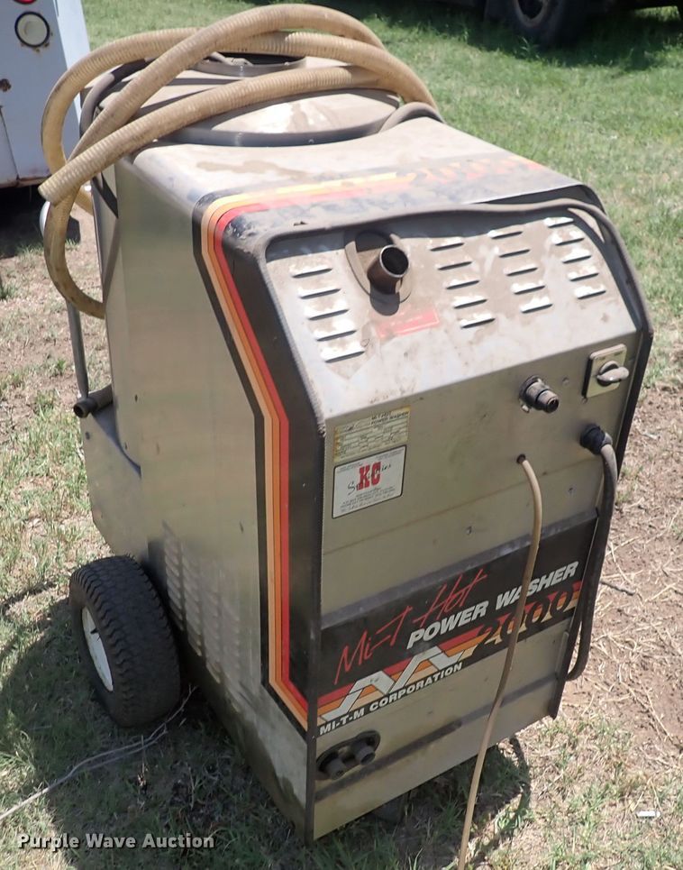 image for item HR9932 Mi-T-M AA 2000  pressure washer