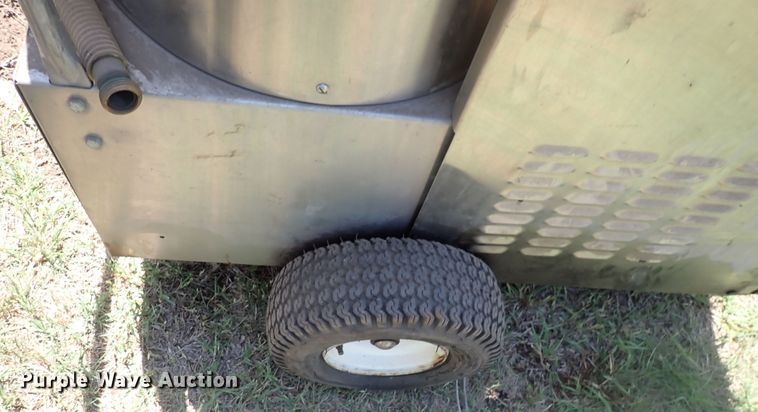 image for item HR9932 Mi-T-M AA 2000  pressure washer