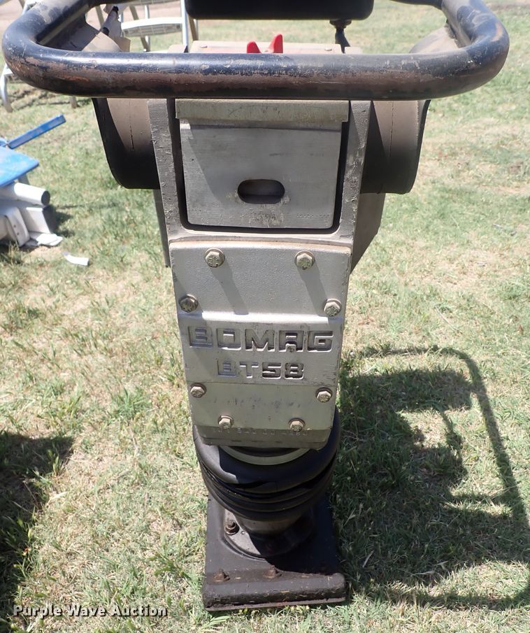 image for item HR9935 Bomag BT58  plate compactor