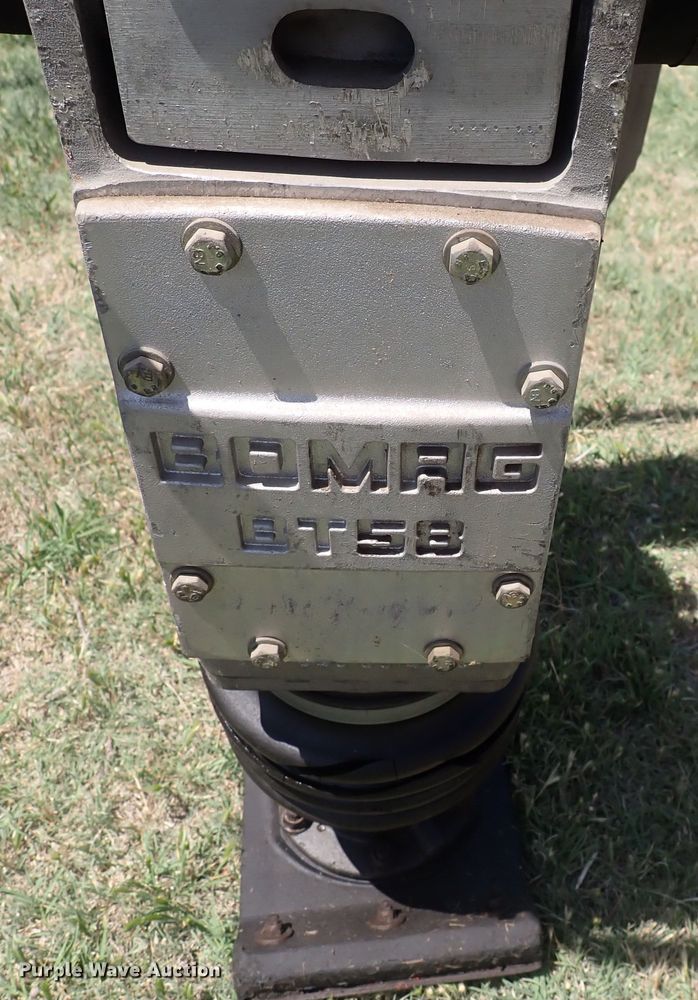 image for item HR9935 Bomag BT58  plate compactor