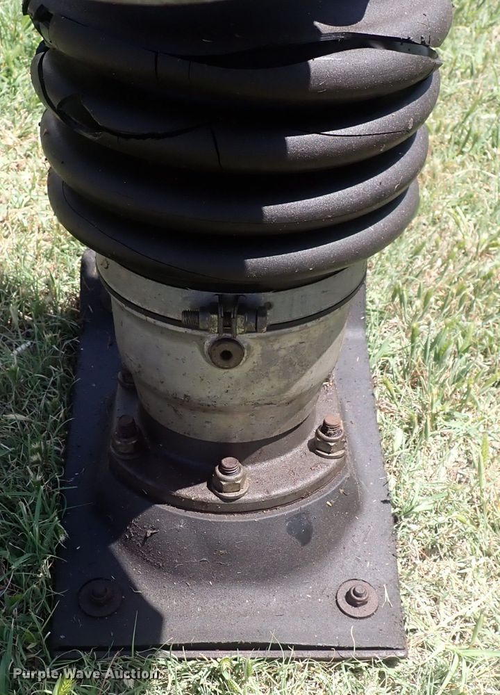 image for item HR9935 Bomag BT58  plate compactor