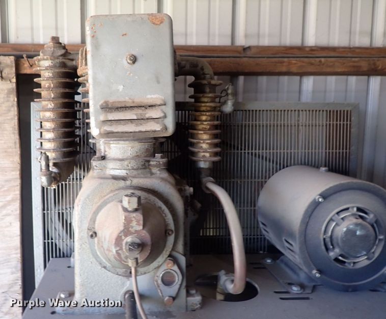 image for item HR9941 Industrial Air C580  air compressor