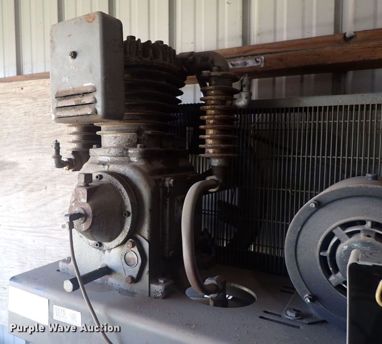 image for item HR9941 Industrial Air C580  air compressor