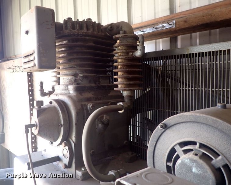 image for item HR9941 Industrial Air C580  air compressor