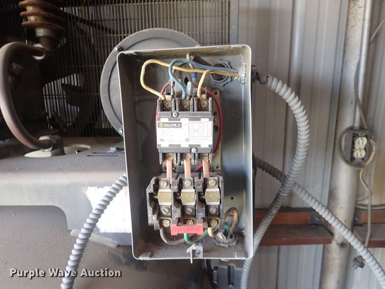 image for item HR9941 Industrial Air C580  air compressor