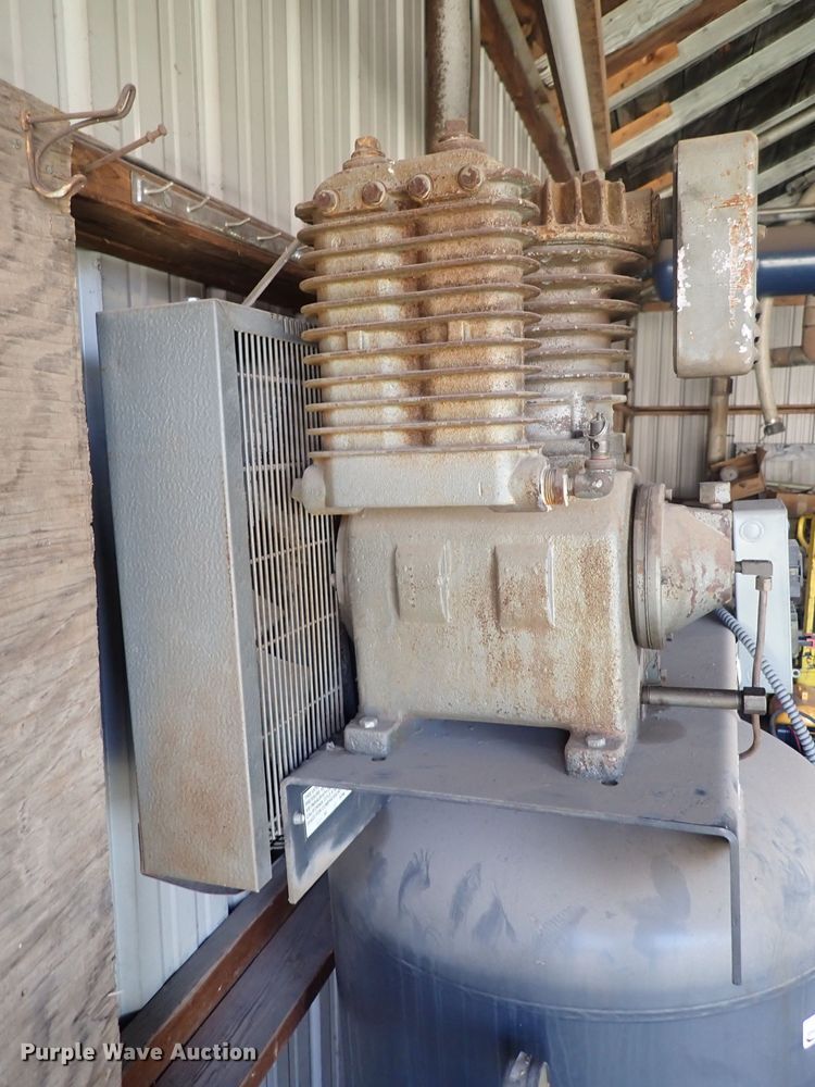 image for item HR9941 Industrial Air C580  air compressor