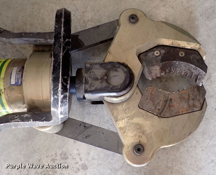 image for item HR9976 Phoenix  hydraulic rescue tool set