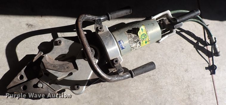 image for item HR9976 Phoenix  hydraulic rescue tool set