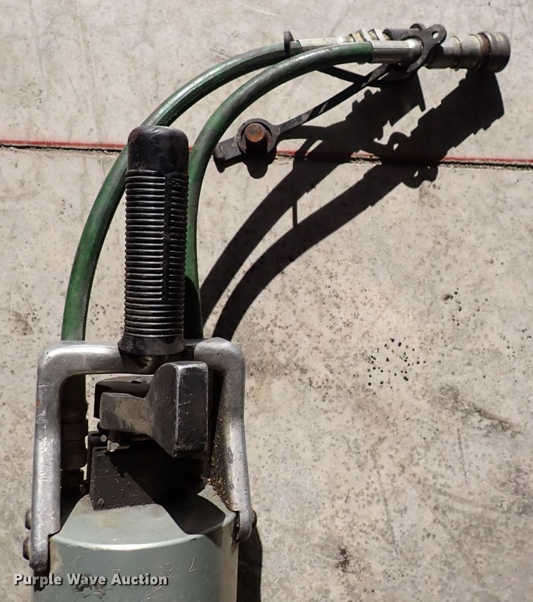 image for item HR9976 Phoenix  hydraulic rescue tool set