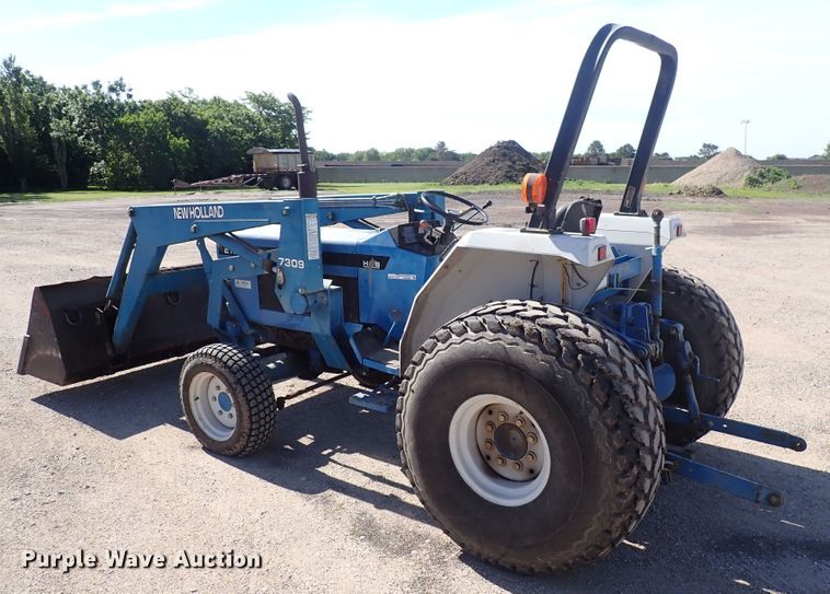 image for item HR9984 New Holland 2120  MFWD tractor