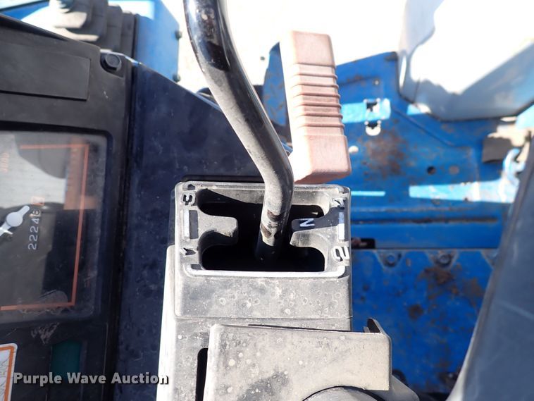 image for item HR9984 New Holland 2120  MFWD tractor