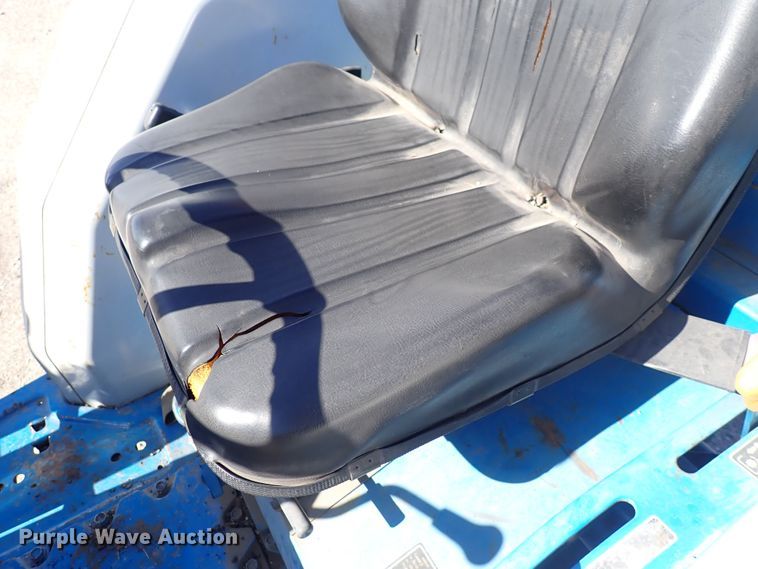 image for item HR9984 New Holland 2120  MFWD tractor