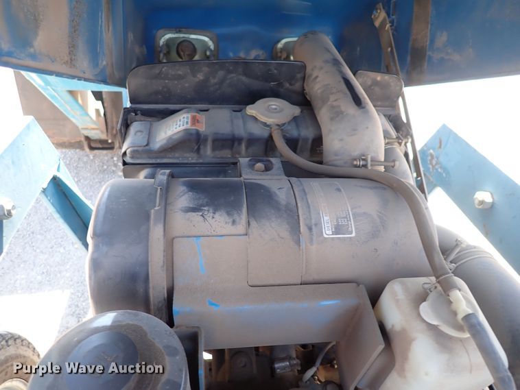 image for item HR9984 New Holland 2120  MFWD tractor