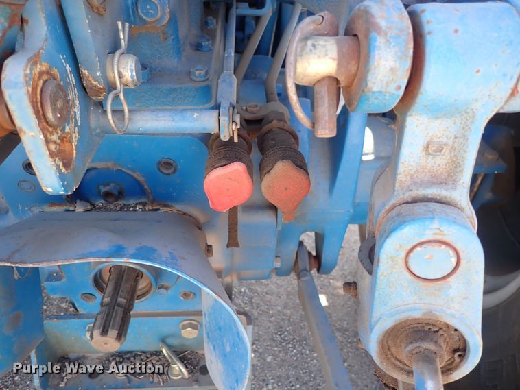 image for item HR9984 New Holland 2120  MFWD tractor