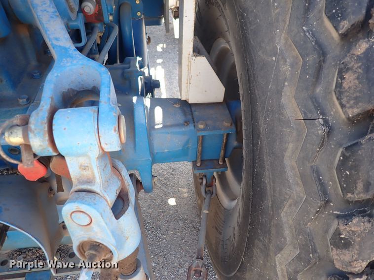 image for item HR9984 New Holland 2120  MFWD tractor