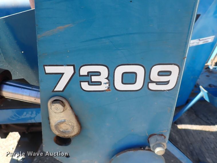image for item HR9984 New Holland 2120  MFWD tractor
