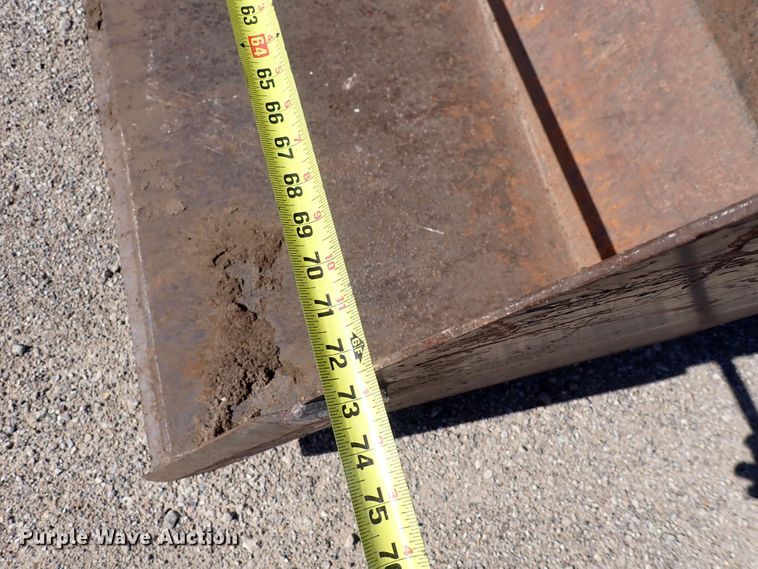 image for item HR9984 New Holland 2120  MFWD tractor