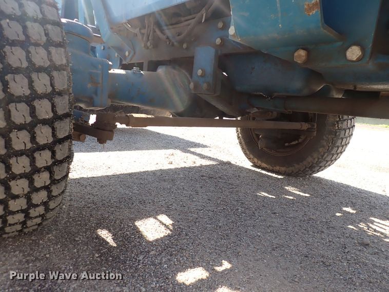 image for item HR9984 New Holland 2120  MFWD tractor