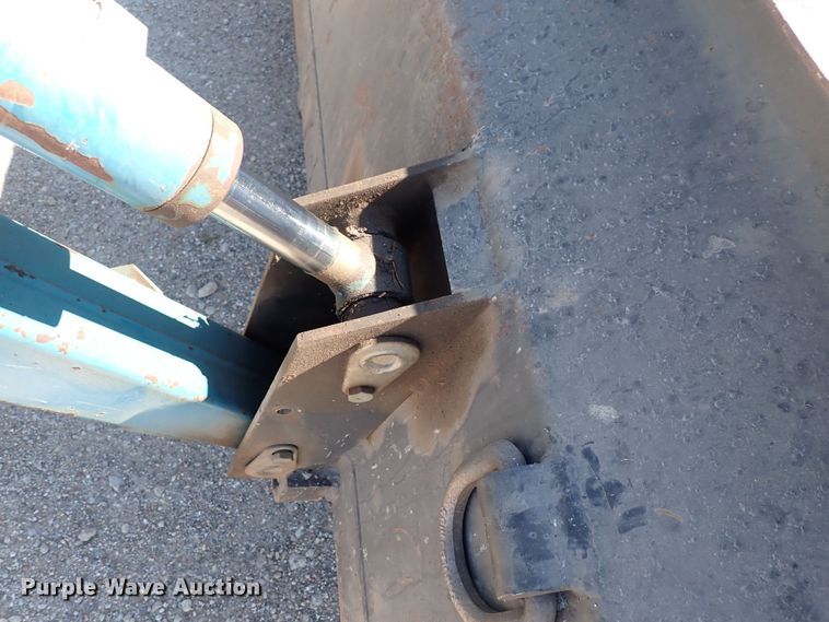 image for item HR9984 New Holland 2120  MFWD tractor