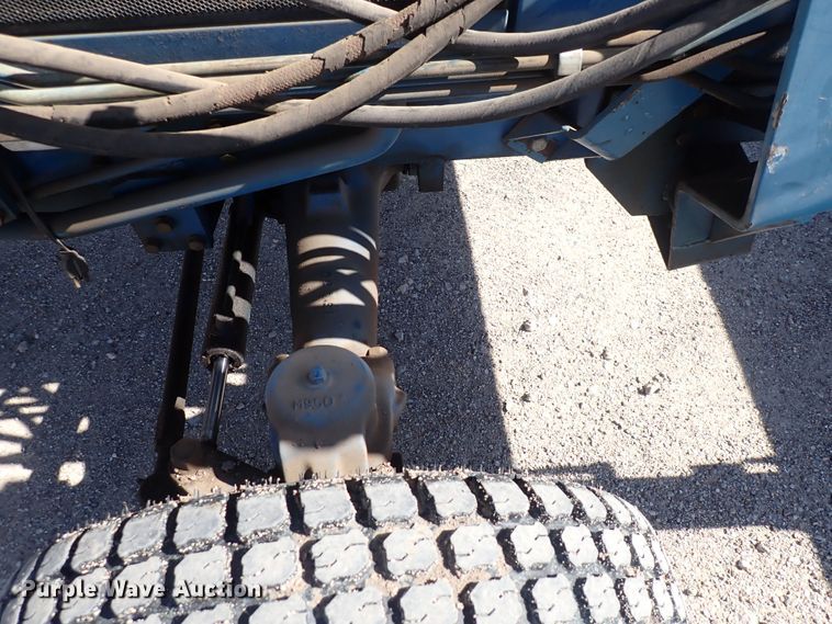 image for item HR9984 New Holland 2120  MFWD tractor