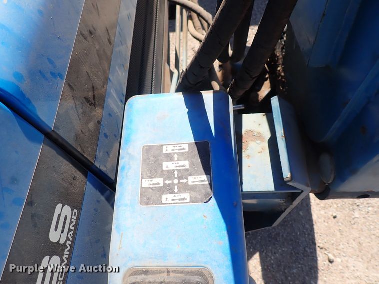 image for item HR9984 New Holland 2120  MFWD tractor