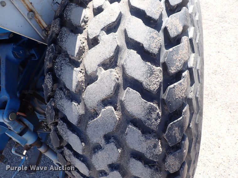 image for item HR9984 New Holland 2120  MFWD tractor