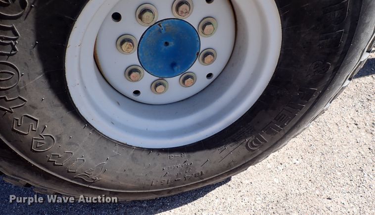 image for item HR9984 New Holland 2120  MFWD tractor