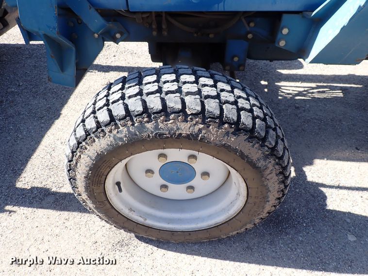 image for item HR9984 New Holland 2120  MFWD tractor