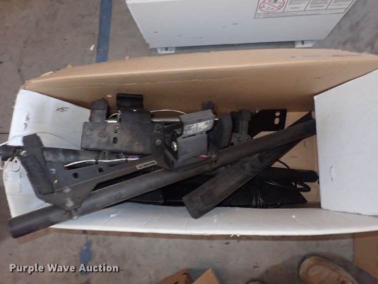 image for item HR9988 Police equipment