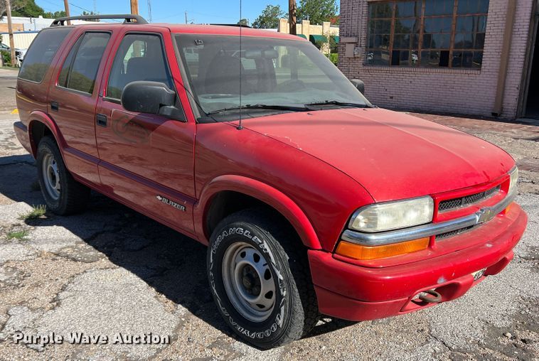 image for item IG9496 2003 Chevrolet Blazer  SUV