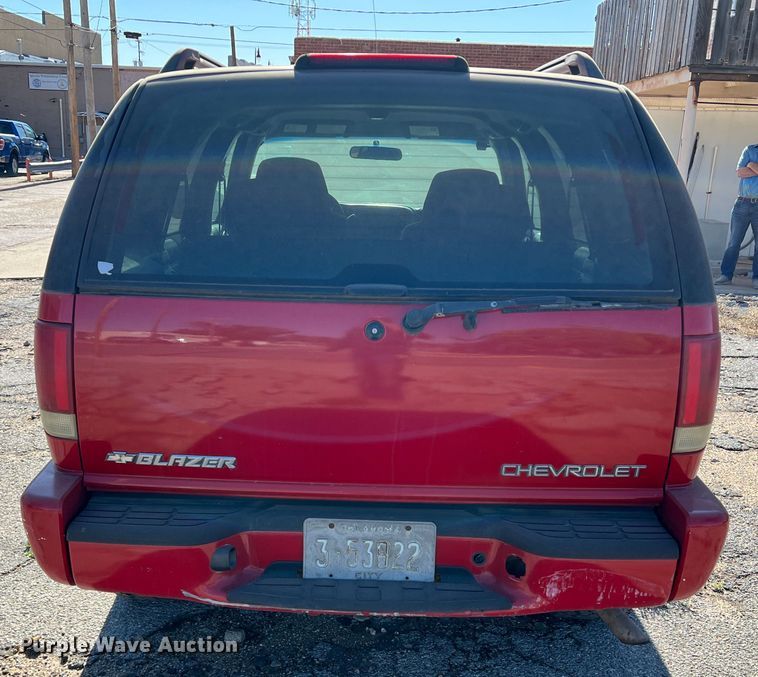 image for item IG9496 2003 Chevrolet Blazer  SUV
