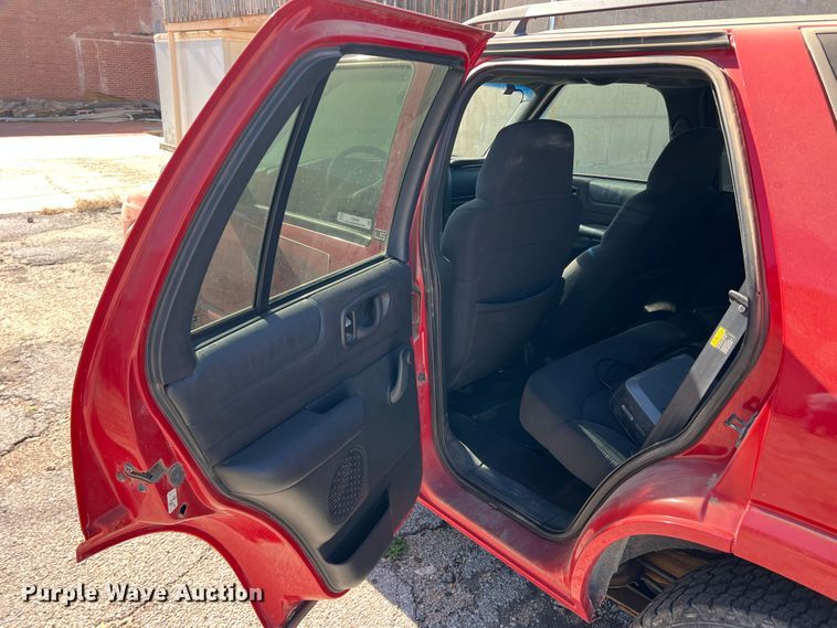 image for item IG9496 2003 Chevrolet Blazer  SUV