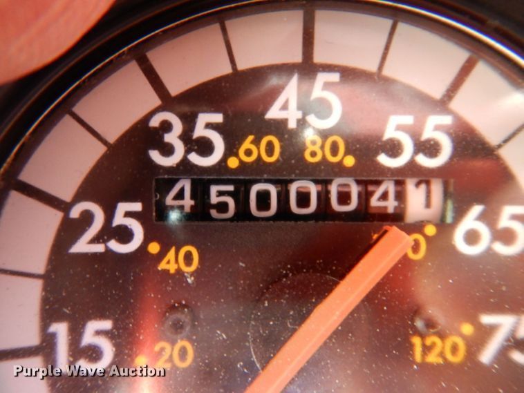 image for item JH9869 1996 Freightliner FLD112  semi truck