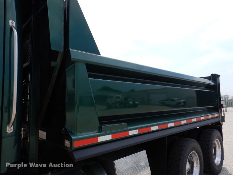 image for item JH9870 2012 Freightliner Business Class M2 112  dump truck