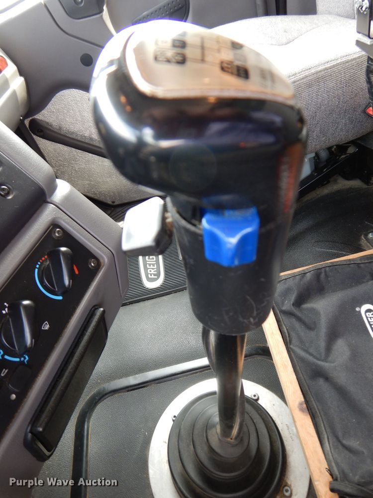 image for item JH9870 2012 Freightliner Business Class M2 112  dump truck