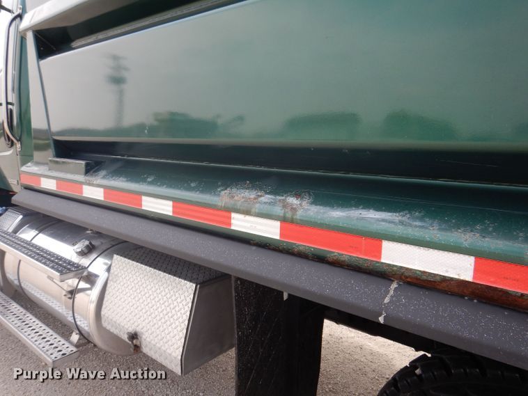 image for item JH9872 2012 Freightliner Business Class M2 112  dump truck