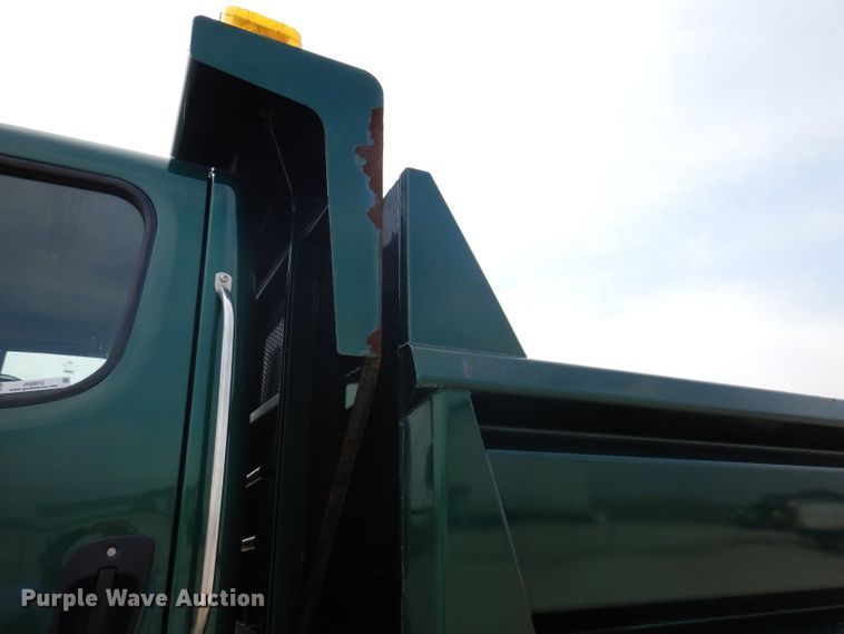 image for item JH9872 2012 Freightliner Business Class M2 112  dump truck