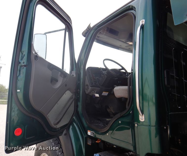 image for item JH9872 2012 Freightliner Business Class M2 112  dump truck