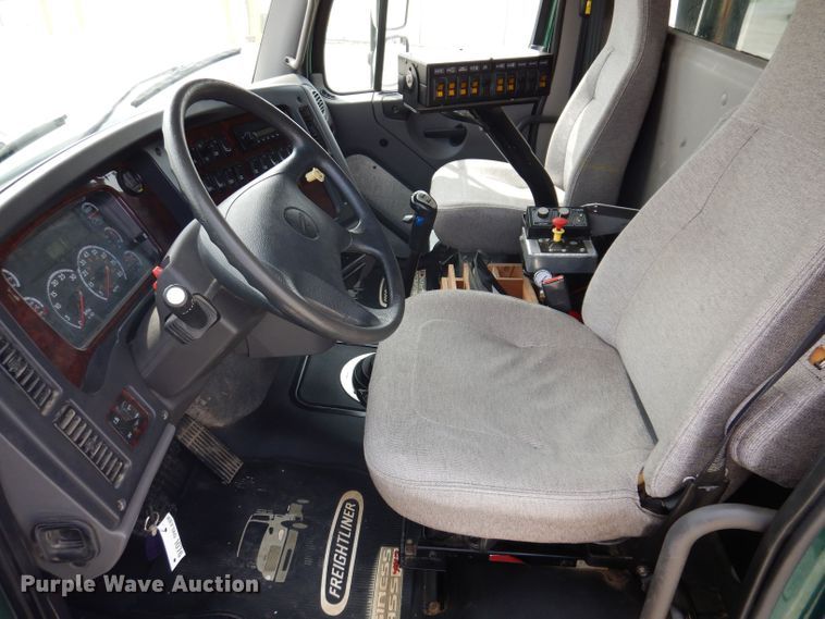 image for item JH9872 2012 Freightliner Business Class M2 112  dump truck