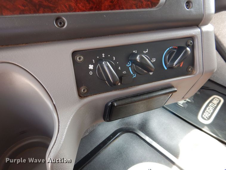 image for item JH9872 2012 Freightliner Business Class M2 112  dump truck